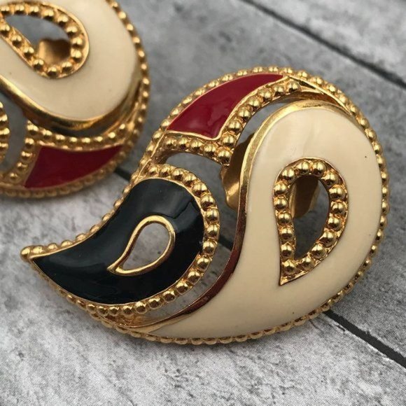 Vintage Avon Red White & Blue Earrings - Picture 3 of 4